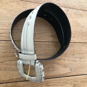 Vintage Unused Women's Cream Leather Belt by Avion - Size 30"